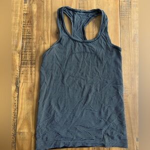 Lululemon size 8 running tank